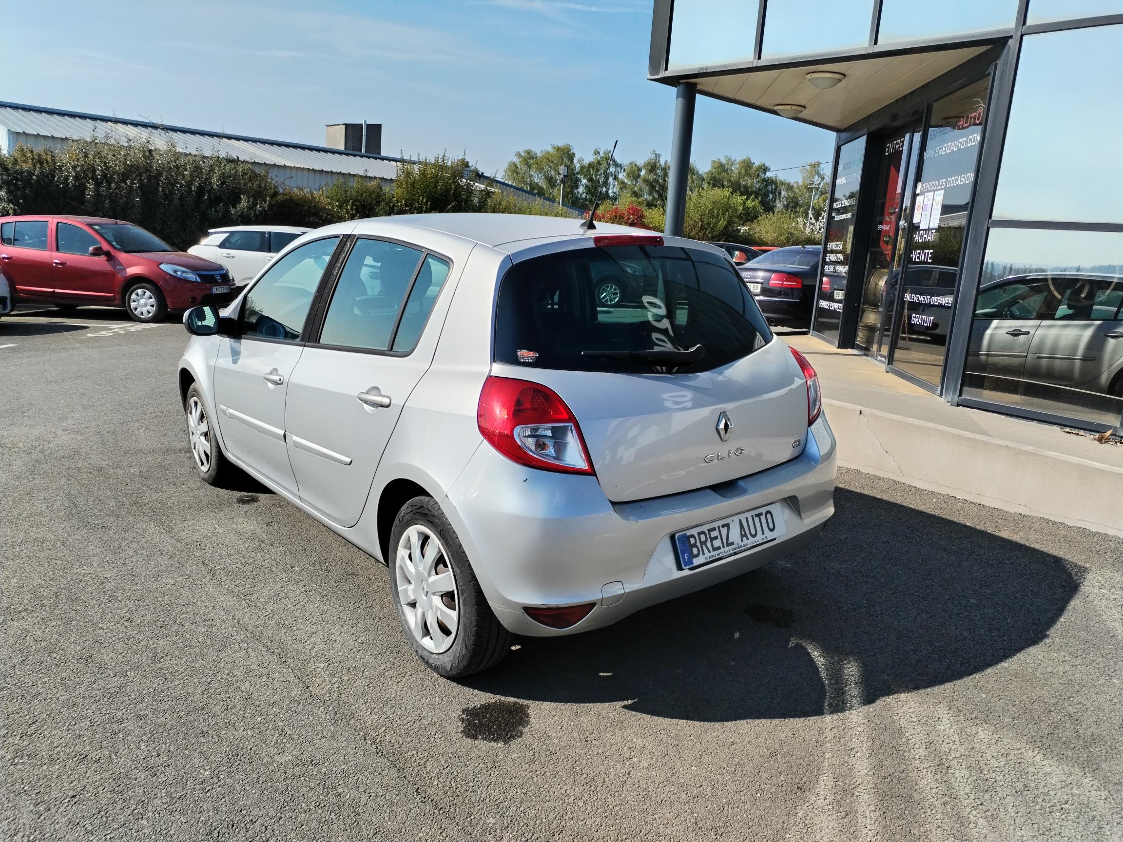 RENAULT  CLIO III